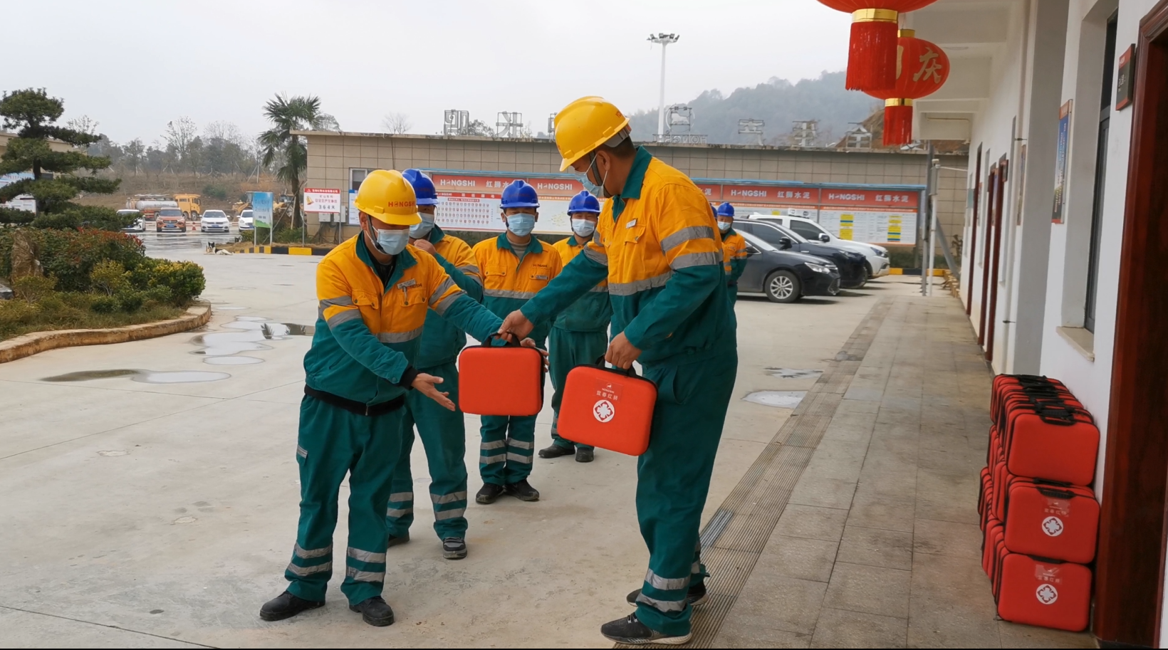 科學防疫，暖心保障！宜春紅獅發(fā)放防疫大禮包